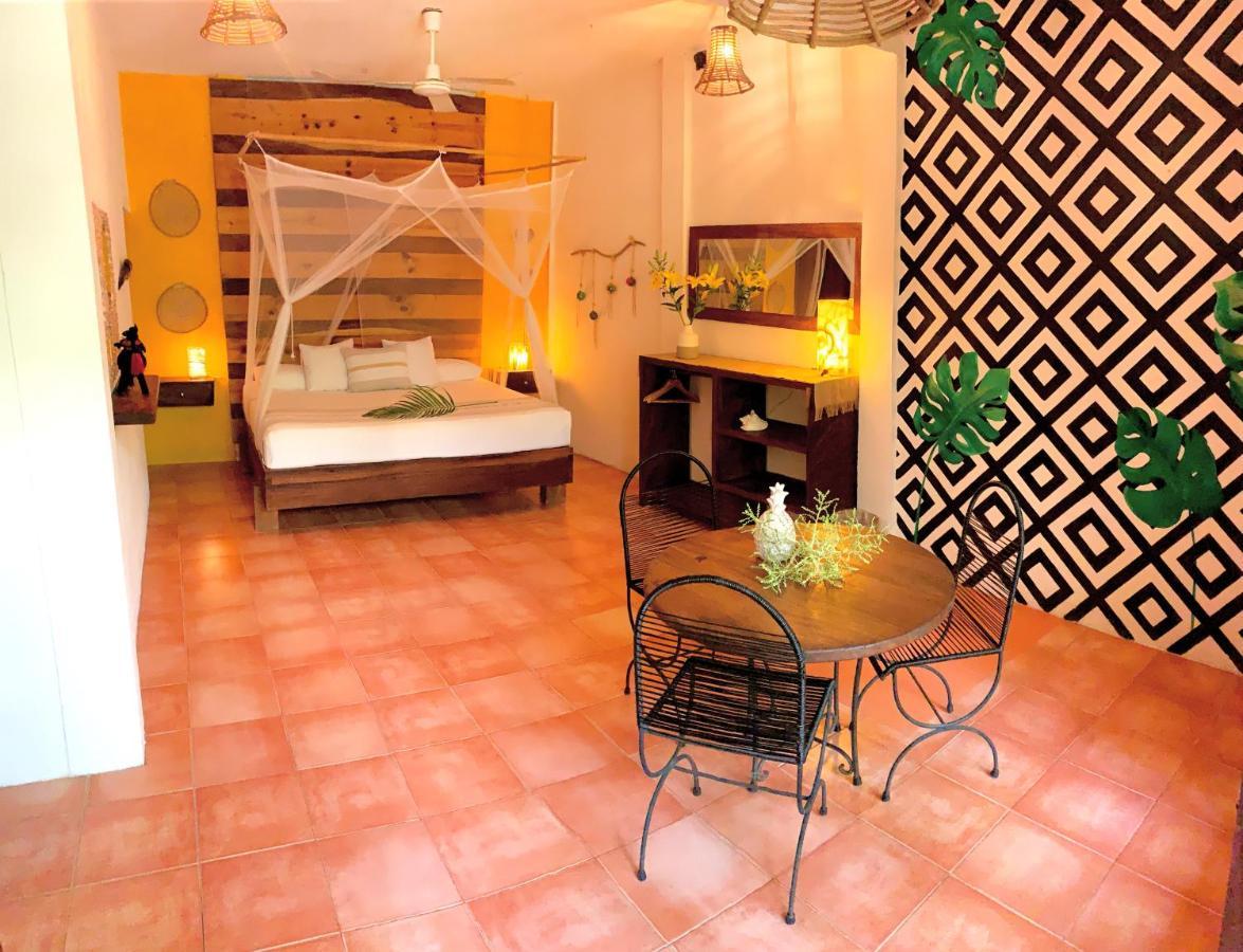 Hotel Casa Mixteca 지폴리테 외부 사진